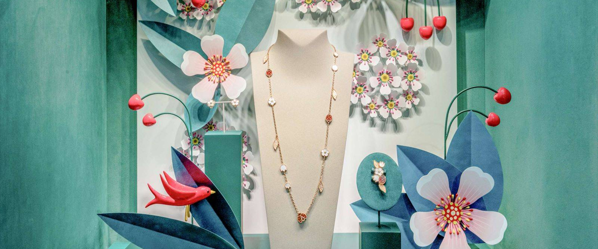 关注 Van Cleef & Arpels梵克雅宝 以花开盎然之姿，开启“春之礼赞”序幕