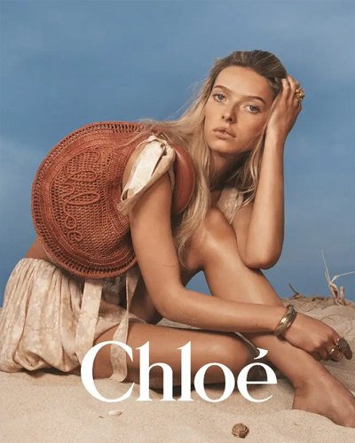 CHLOÉ发布 “CHLOÉ À LA PLAGE系列”: 由APPLE MARTIN 演绎夏日篇章